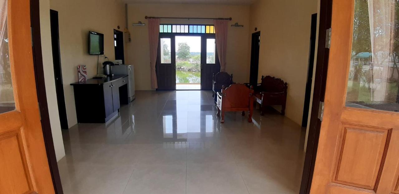 Baan Talay See Cream Resort Samut Songkhram Esterno foto