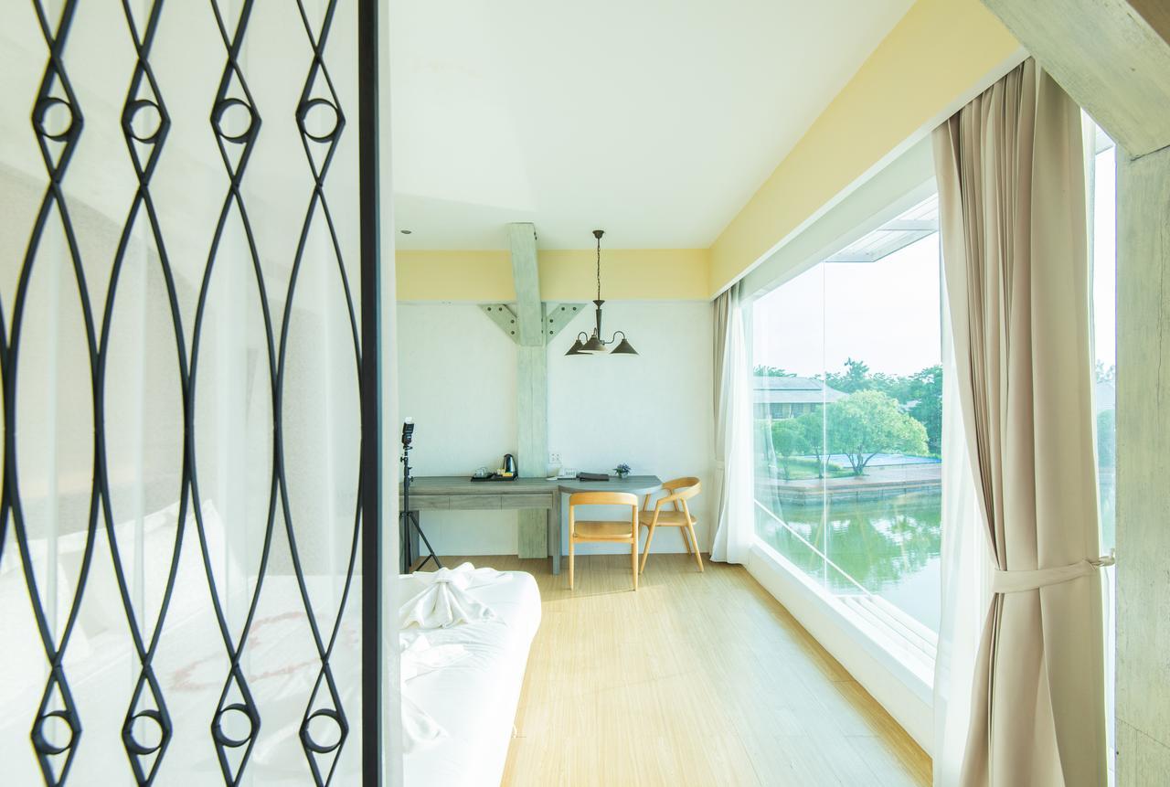 Baan Talay See Cream Resort Samut Songkhram Esterno foto