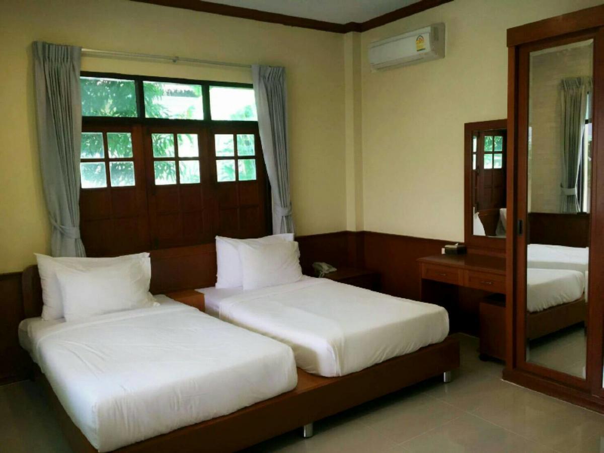 Baan Talay See Cream Resort Samut Songkhram Esterno foto