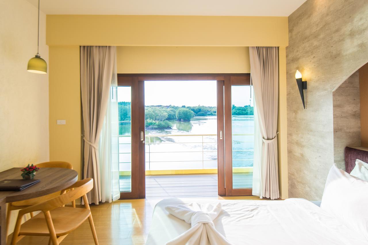 Baan Talay See Cream Resort Samut Songkhram Esterno foto