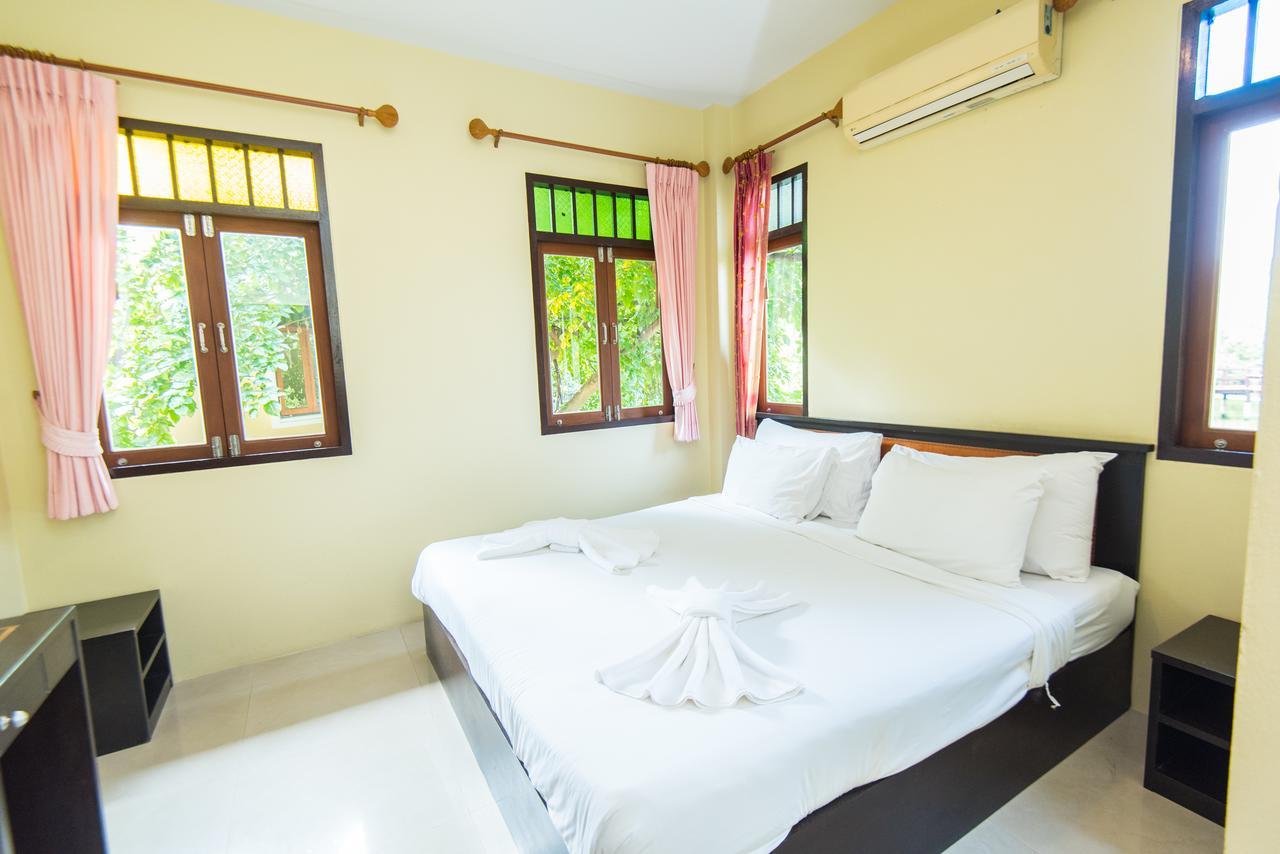 Baan Talay See Cream Resort Samut Songkhram Esterno foto